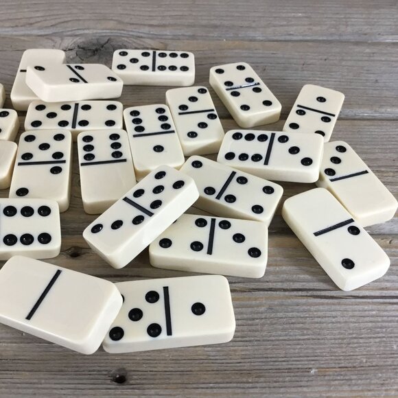 Cardinal Premier Edition Double Six Dominoes – 28 Pieces, Vintage 1990s Red Case - Picture 5 of 6